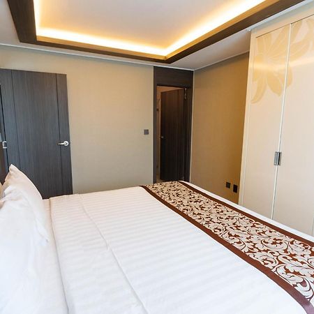 Xenia Hotel Clark Clark Field Dış mekan fotoğraf