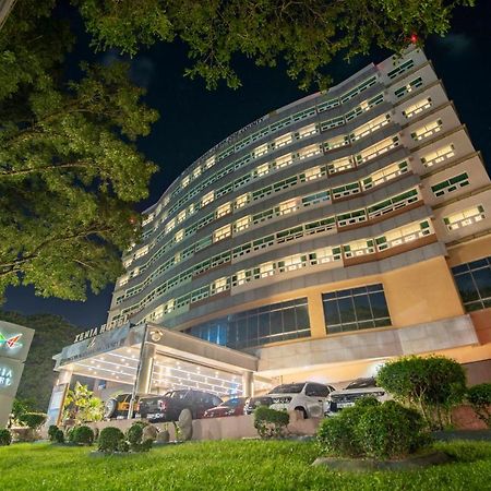 Xenia Hotel Clark Clark Field Dış mekan fotoğraf