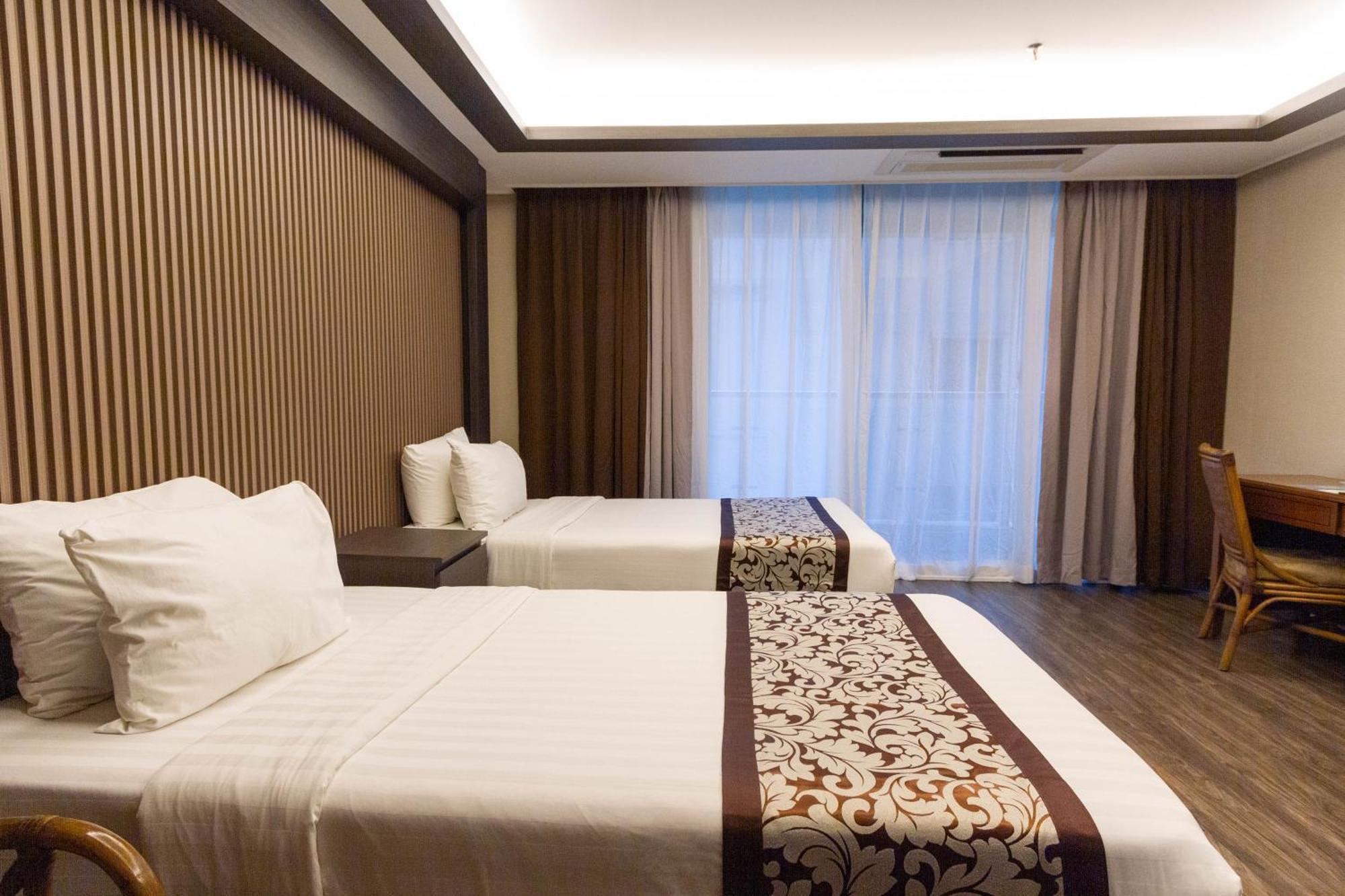Xenia Hotel Clark Clark Field Dış mekan fotoğraf