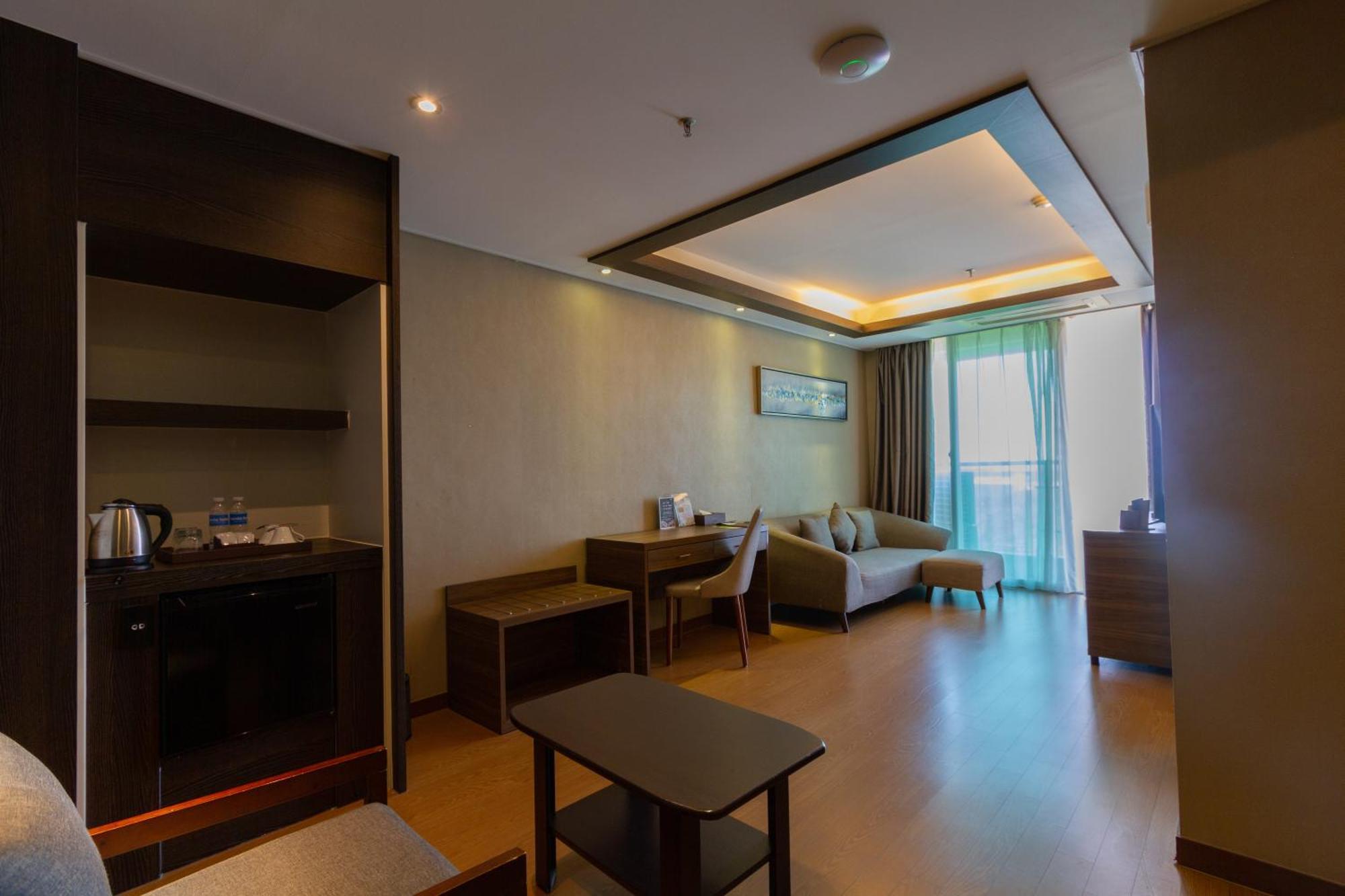 Xenia Hotel Clark Clark Field Dış mekan fotoğraf