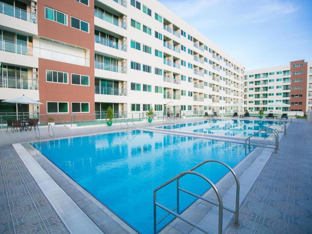 Xenia Hotel Clark Clark Field Dış mekan fotoğraf