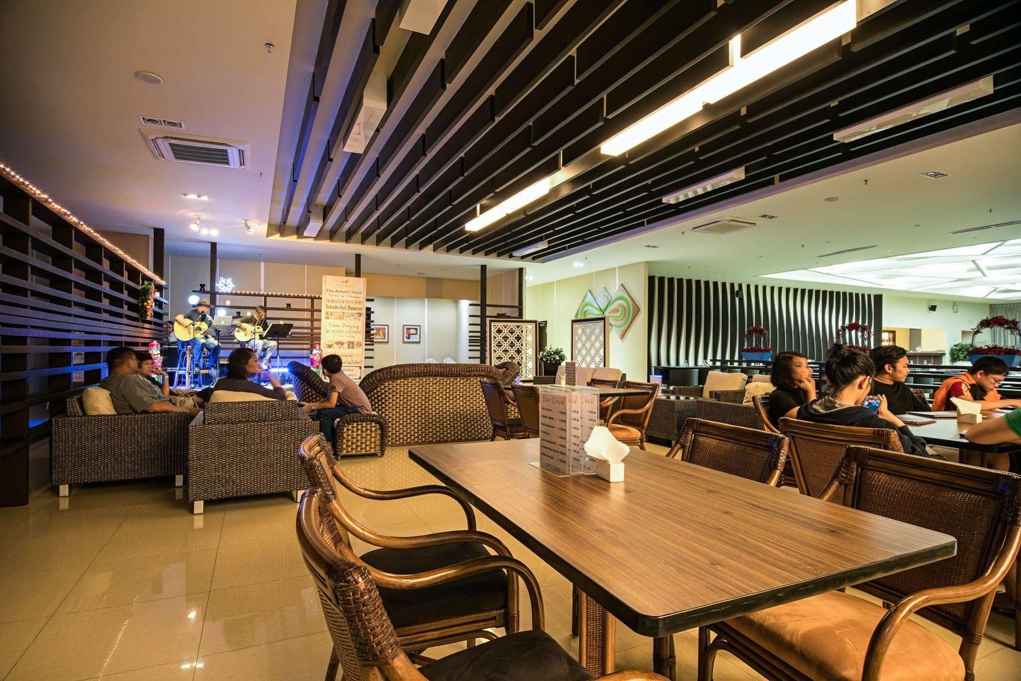 Xenia Hotel Clark Clark Field Dış mekan fotoğraf
