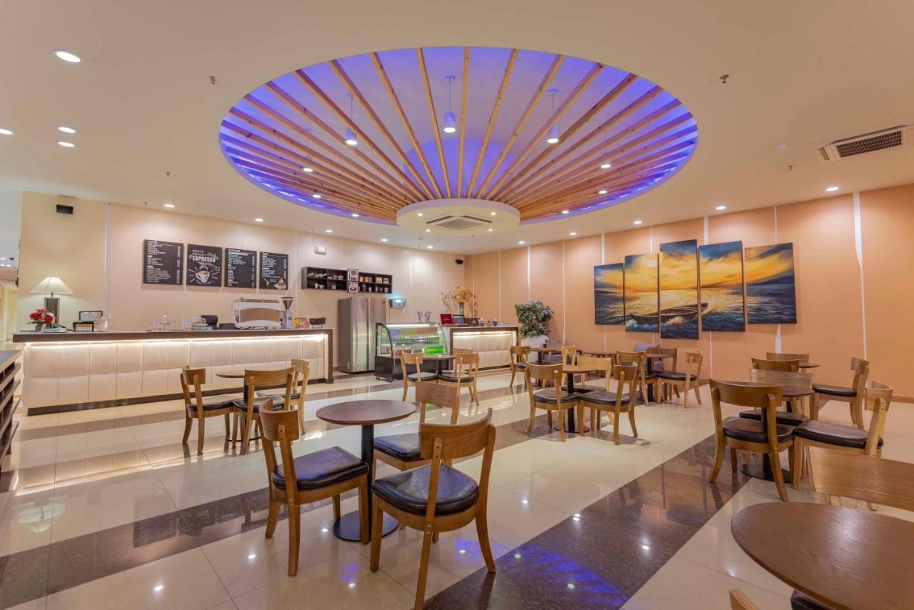 Xenia Hotel Clark Clark Field Dış mekan fotoğraf