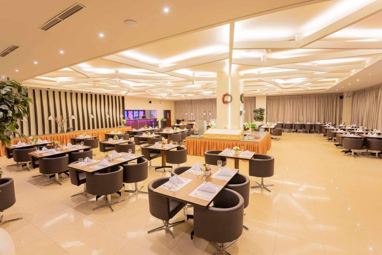 Xenia Hotel Clark Clark Field Dış mekan fotoğraf